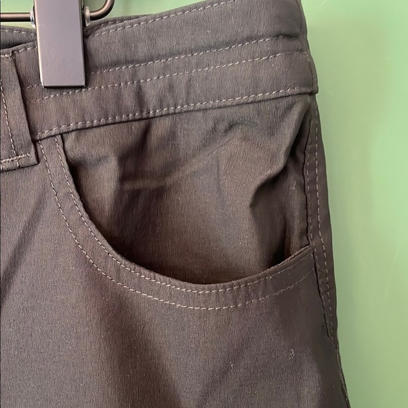 Eddie Bauer Women's 16 Black Tech Capri Pants Outdoor Hiking - Picture 5 of 9